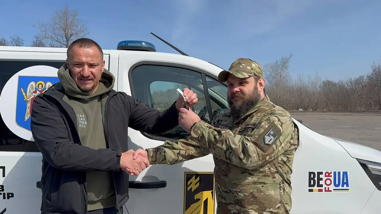 New ambulance for 'Azov' fighters in the Pokrovsk direction — photo 1