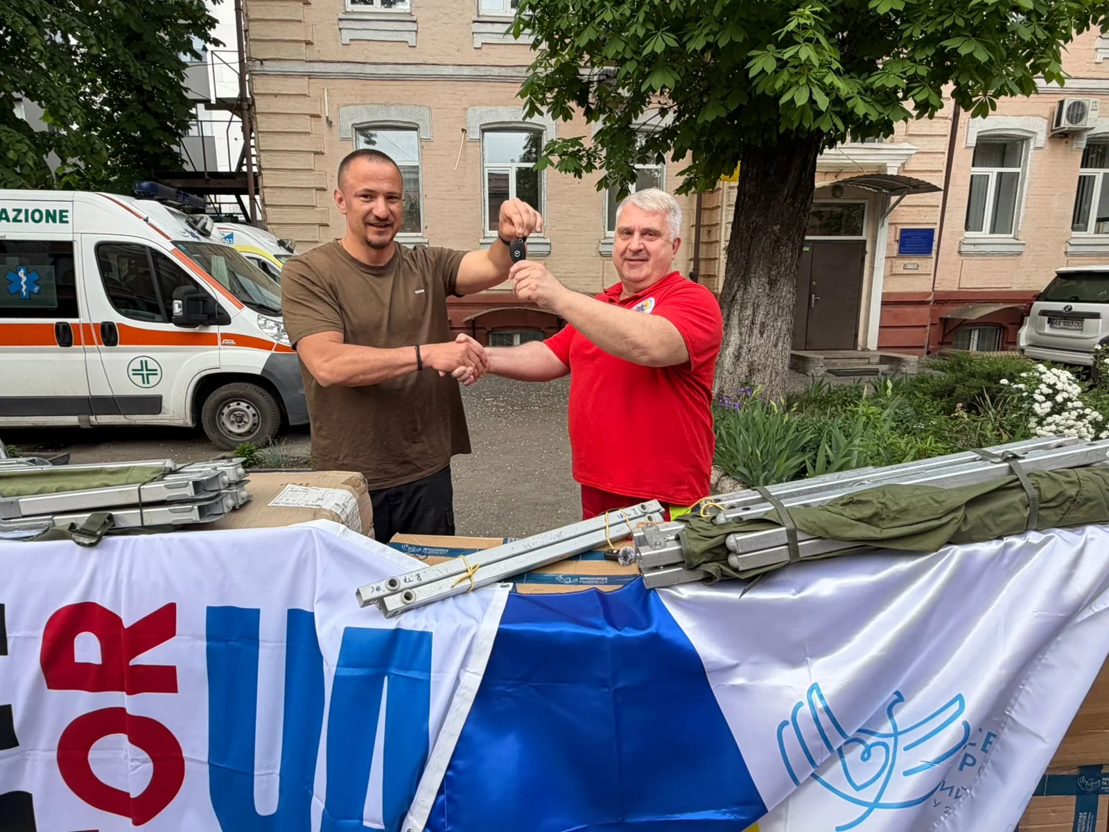 Delivery of an ambulance to the “Center for Emergency Medical Care and Disaster Medicine” in the Kharkiv region. — photo 4